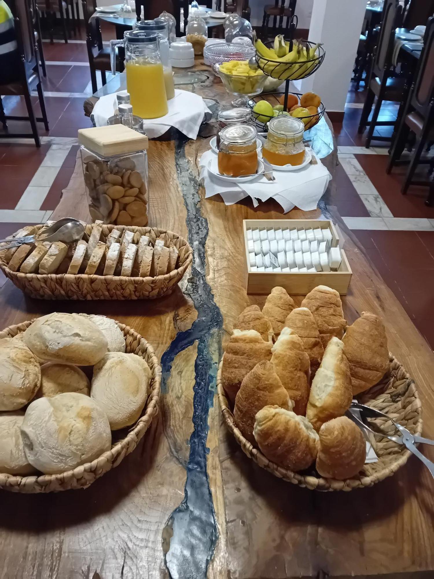 Lavanda Hotel Mira Serra Селорико да Бейра Екстериор снимка